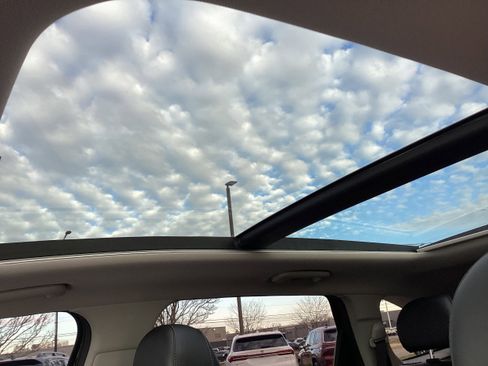 Used 2022 Kia Sorento SX image 19