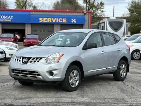 Used 2012 Nissan Rogue S image 1