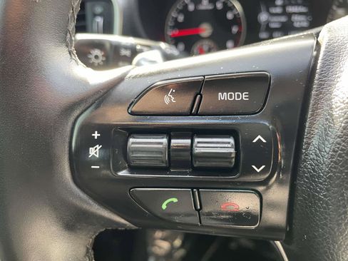 Used 2017 Kia Sorento EX image 16