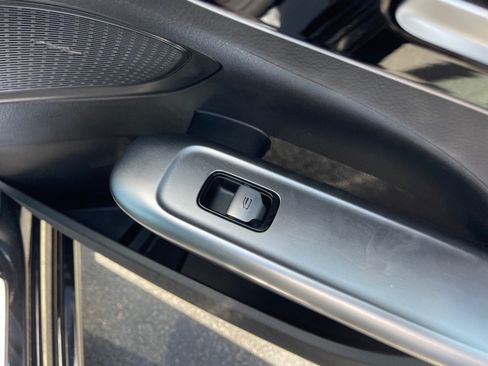 Used 2023 Mercedes-Benz C 300 Sedan w/ Pinnacle Trim Package image 19