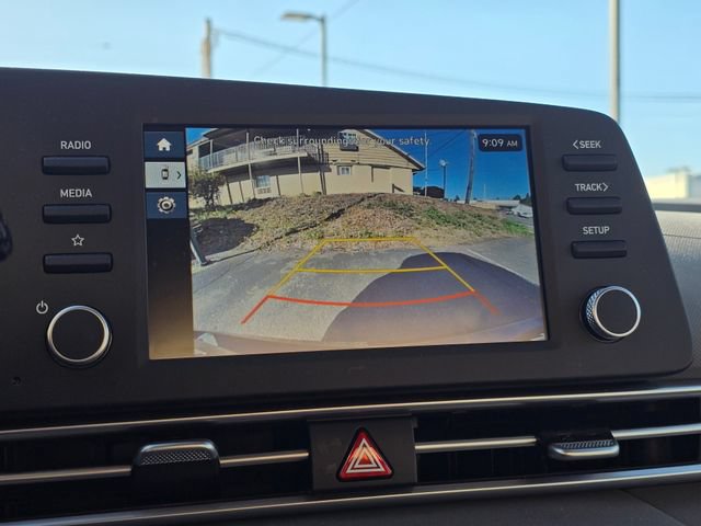 Certified 2025 Hyundai Elantra Hybrid FWD image 29