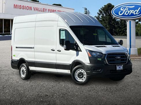 Used 2022 Ford E-Transit 148 High Roof w/ Load Area Protection Package RWD image 2