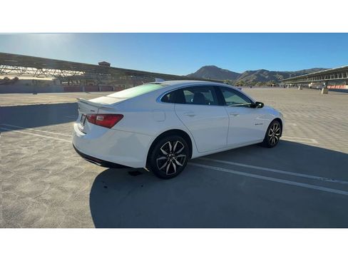 Used 2025 Chevrolet Malibu RS image 8