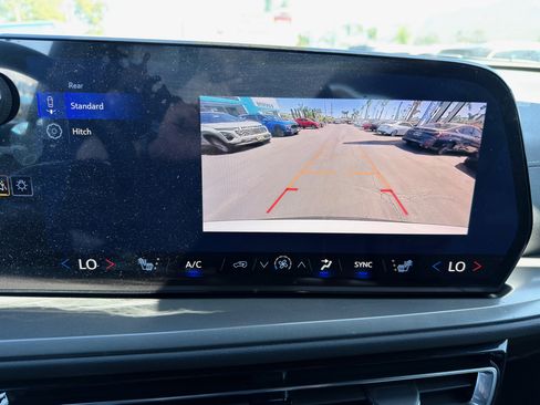 New 2026 Chevrolet Traverse LT w/ LPO, Floor Liner Package image 33