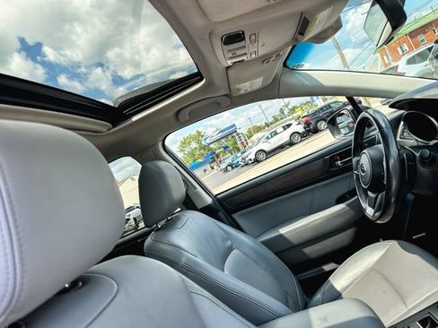 Used 2019 Subaru Outback 2.5i Limited AWD/4WD image 25