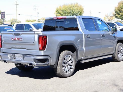 New 2026 GMC Sierra 1500 Denali w/ Denali Reserve Package image 7