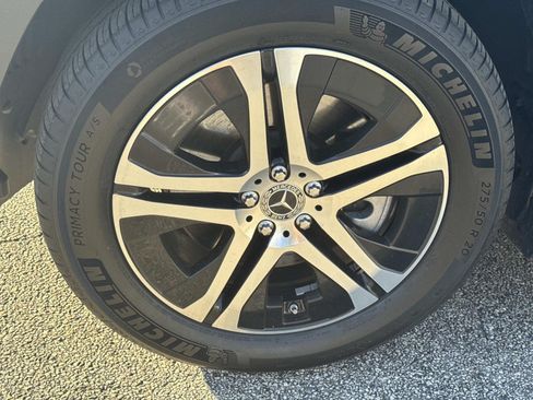 Used 2022 Mercedes-Benz GLS 450 4MATIC image 9