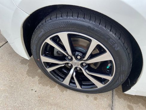 Used 2018 Nissan Maxima 3.5 SL image 24