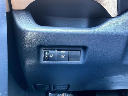 Used 2023 Toyota RAV4 LE AWD/4WD image 68