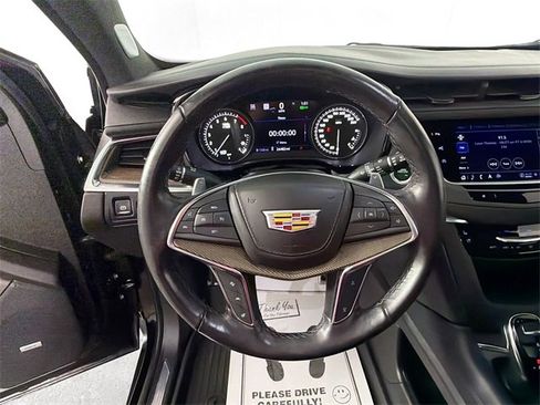 Used 2024 Cadillac XT5 Sportv image 11