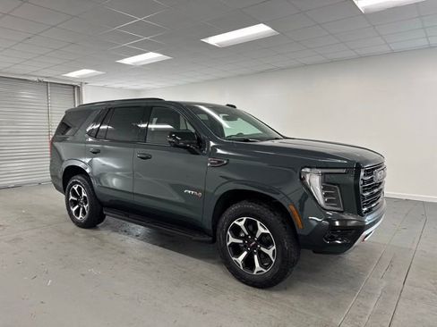 Used 2026 GMC Yukon AT4 image 3
