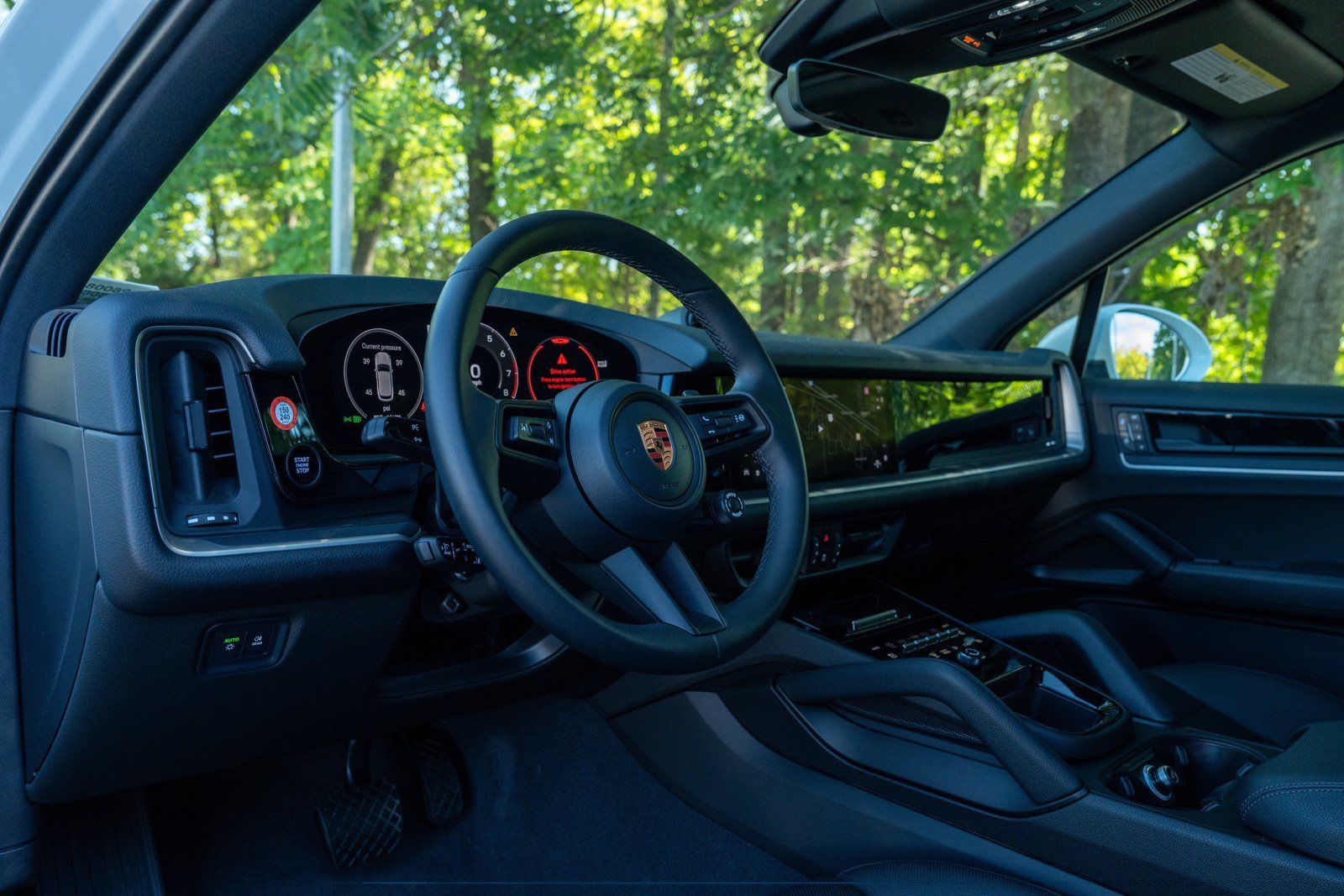 Certified 2026 Porsche Cayenne E-Hybrid AWD/4WD image 4