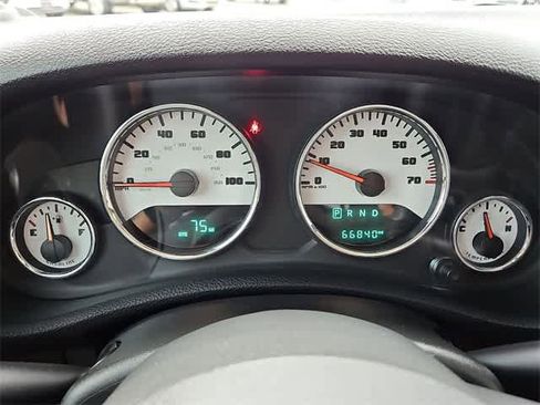 Used 2017 Jeep Wrangler Unlimited Sahara image 17