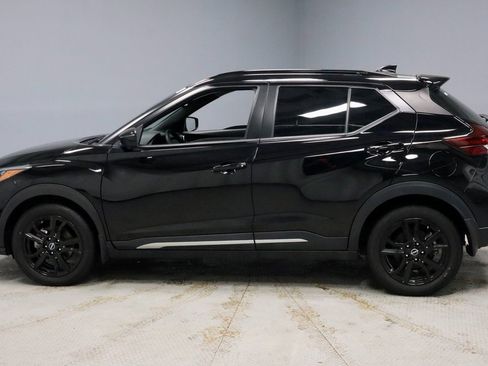 Certified 2023 Nissan Kicks SR image 7