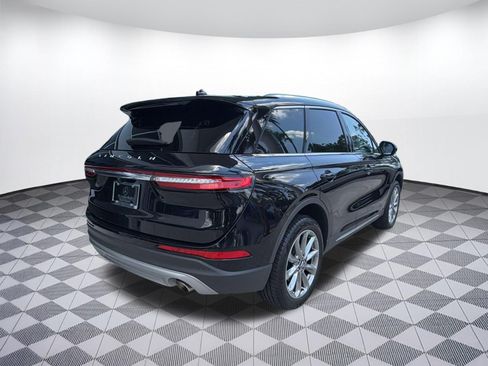Used 2022 Lincoln Corsair AWD w/ Premium Package image 9