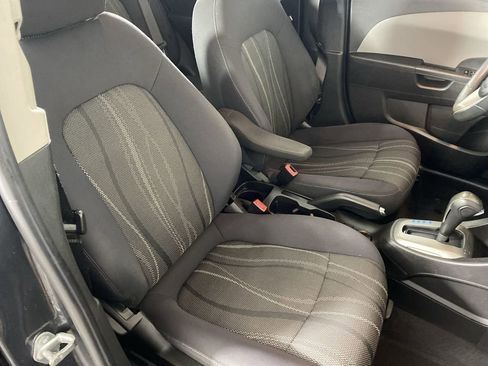 Used 2013 Chevrolet Sonic LT image 25