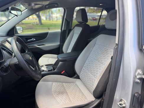 Used 2021 Chevrolet Equinox LT FWD image 13
