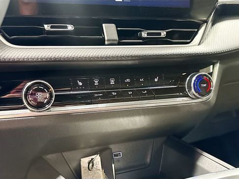 New 2027 Chevrolet Equinox LT FWD image 17