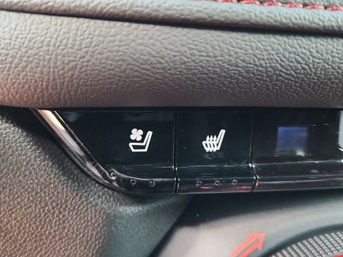 Used 2024 Chevrolet Blazer RS w/ Driver Confidence II Package image 23