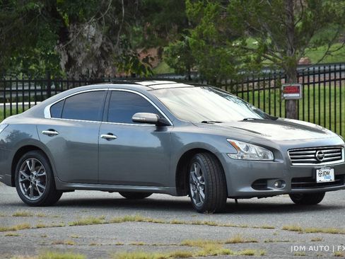 Used 2014 Nissan Maxima 3.5 SV w/ Premium Package FWD image 4