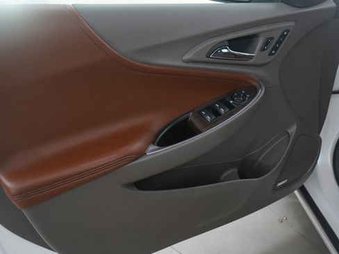 Used 2016 Chevrolet Malibu Premier w/ Driver Confidence Package image 23