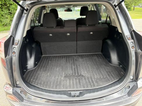 Used 2018 Toyota RAV4 LE w/ All Weather Liner Package AWD/4WD image 21