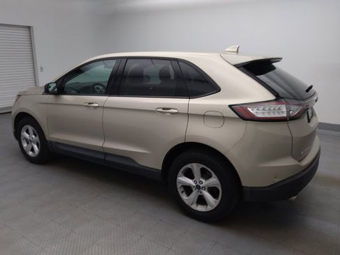 Used 2017 Ford Edge SE FWD image 3