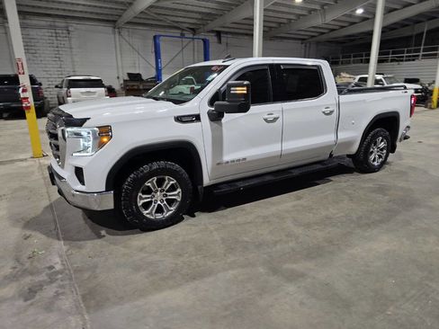 Used 2020 GMC Sierra 1500 SLE w/ SLE Value Package AWD/4WD image 1
