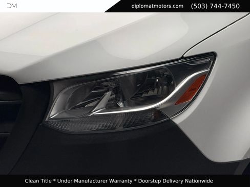 Used 2024 Mercedes-Benz Sprinter 2500 image 13