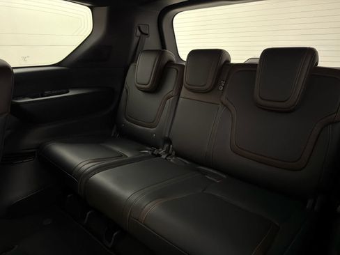 New 2026 Nissan Armada SL w/ Captain's Chari Seat Package AWD/4WD image 17