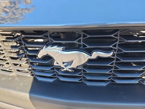 Certified 2025 Ford Mustang Coupe image 24