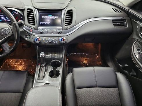 Used 2019 Chevrolet Impala LT FWD image 17