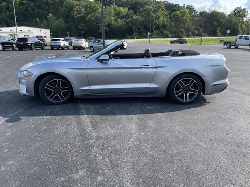 Used 2020 Ford Mustang Premium RWD image 15