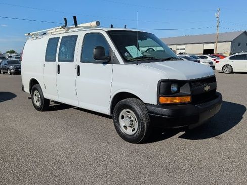 Used 2012 Chevrolet Express 2500 RWD image 2