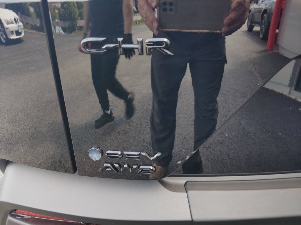New 2026 Toyota C-HR AWD/4WD image 18