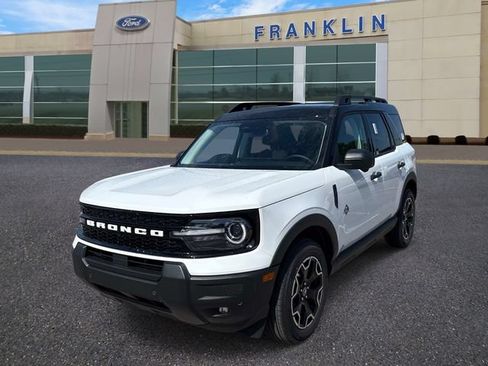 New 2026 Ford Bronco Sport Outer Banks w/ Outer Banks Tech Package+ AWD/4WD image 3