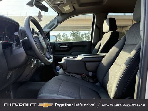 Used 2020 Chevrolet Silverado 1500 Custom w/ Custom Value Package AWD/4WD image 9