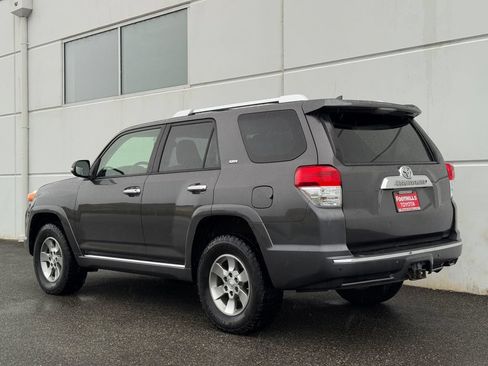 Used 2013 Toyota 4Runner SR5 AWD/4WD image 5