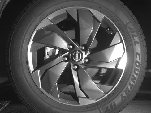 Used 2025 Nissan Rogue SV AWD/4WD image 12