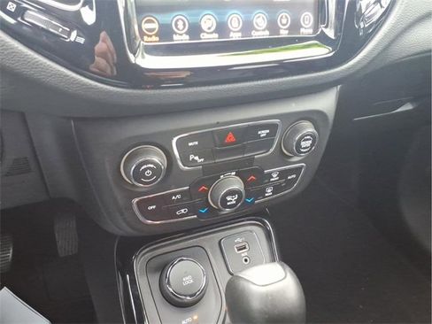 Used 2019 Jeep Compass Limited w/ Safety & Security Group image 18