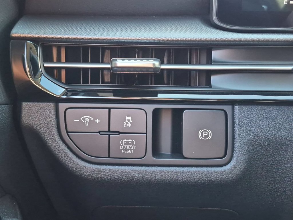 New 2027 Kia Sportage S FWD image 18