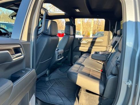 Used 2024 Chevrolet Silverado 1500 High Country w/ High Country Premium Package image 23