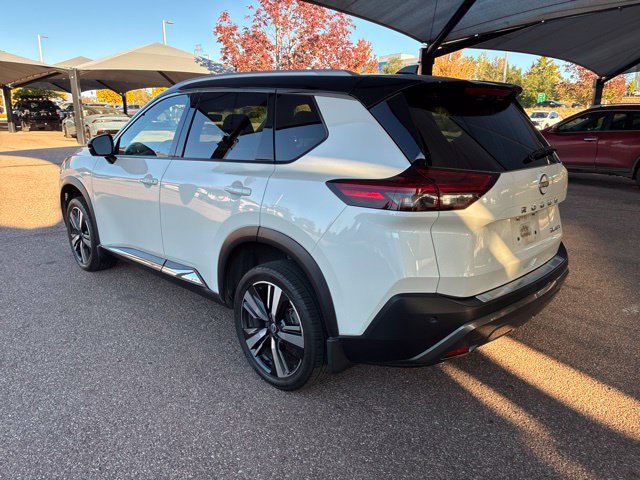 Used 2023 Nissan Rogue SL AWD/4WD image 3