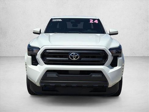 Certified 2024 Toyota Tacoma SR5 AWD/4WD image 2