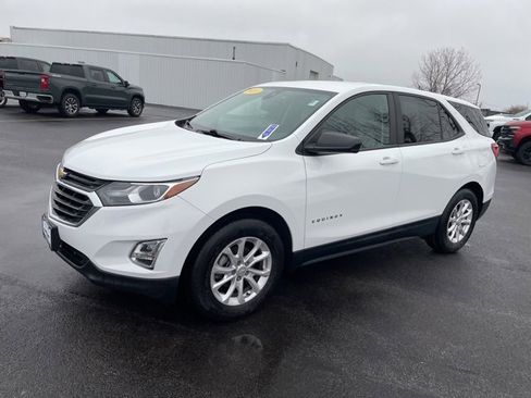 Used 2020 Chevrolet Equinox LS w/ LS Convenience Package image 6