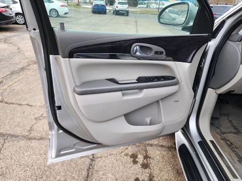 Used 2017 Buick Enclave Premium image 8