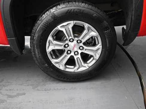 Used 2021 GMC Sierra 1500 SLT w/ SLT Convenience Package image 11