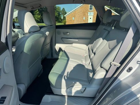 Used 2013 Toyota Prius V Five FWD image 20