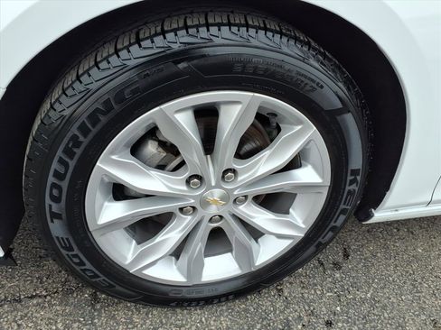 Used 2023 Chevrolet Malibu LT image 8