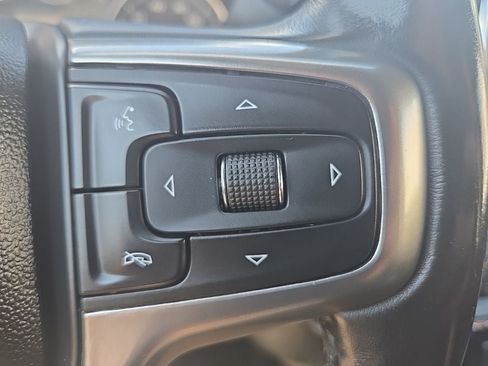 Used 2022 Chevrolet Silverado 1500 LT Trail Boss w/ Safety Package AWD/4WD image 17